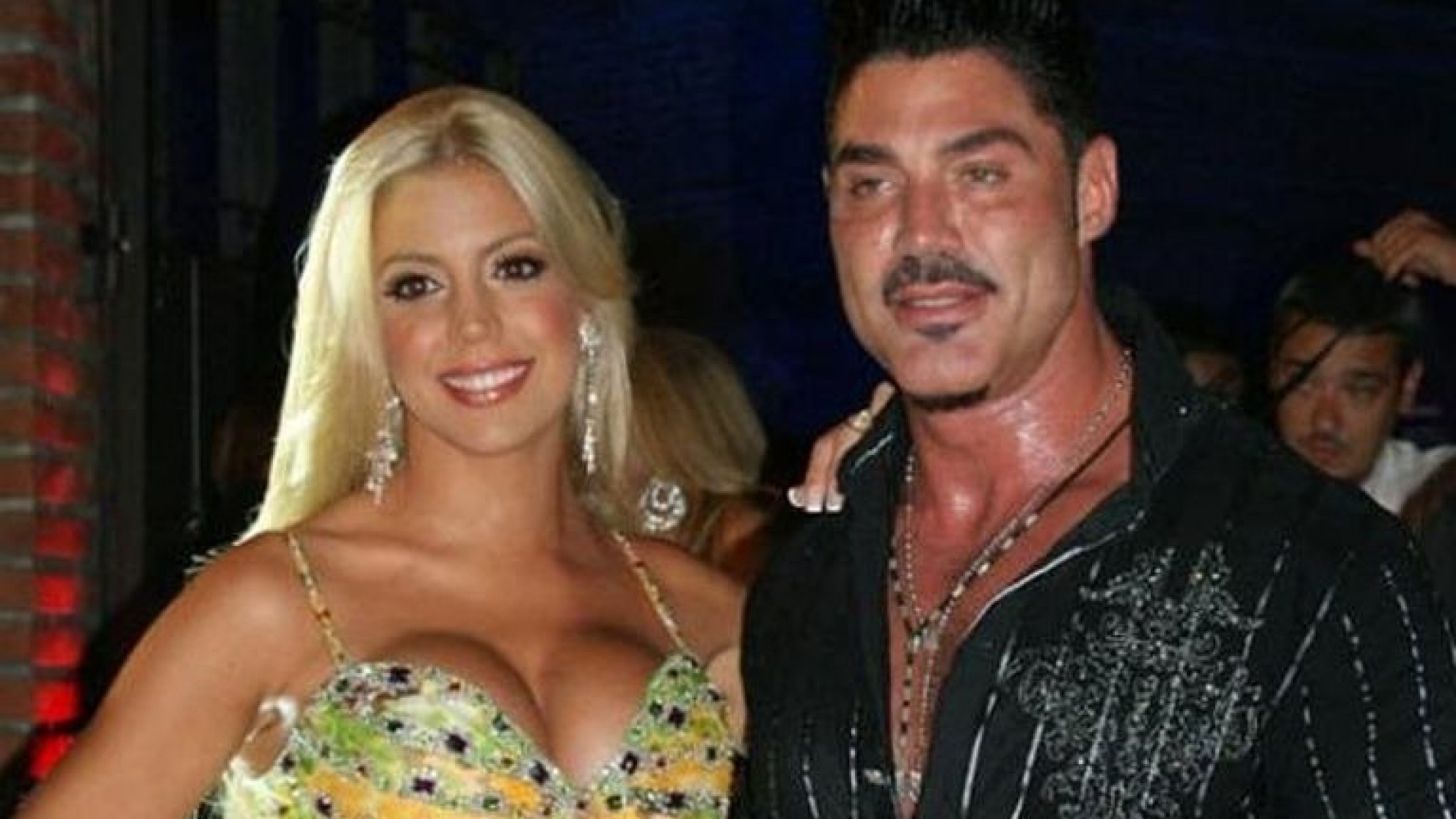 Aseguran que Virginia Gallardo le fue infiel a Ricardo Fort con un amigo muy cercano a el